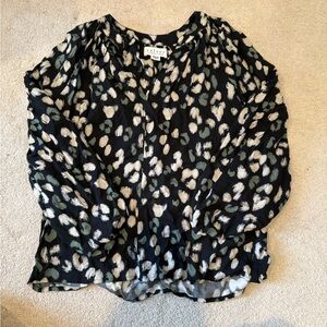 Velvet by Graham & Spencer Black Printed V-Neck Blouse with Cream & Olive Spots